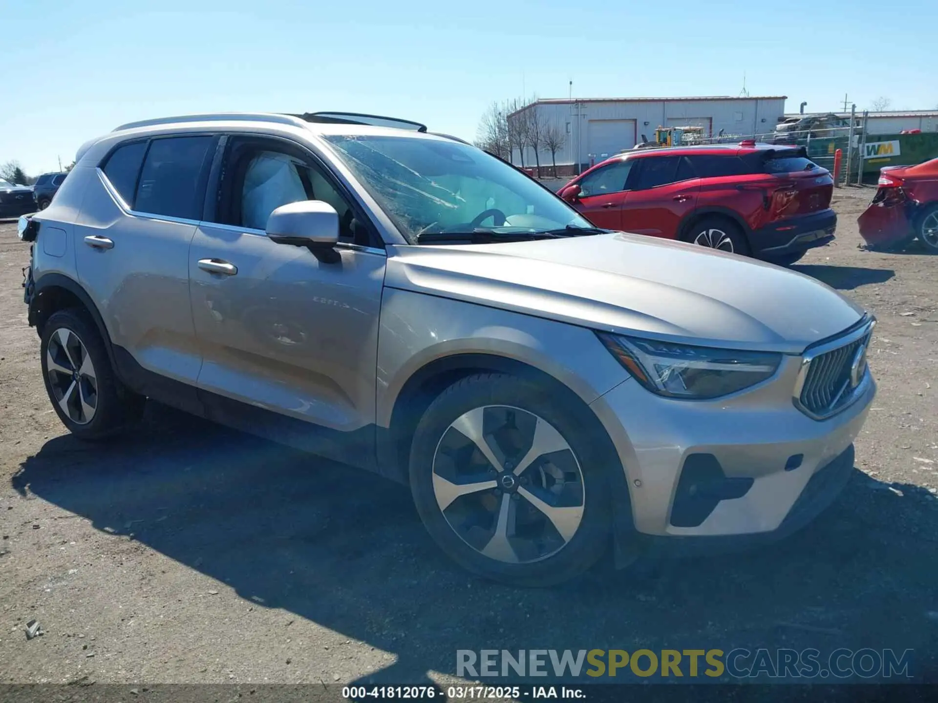 1 Photograph of a damaged car YV4L12UE3R2290695 VOLVO XC40 2024