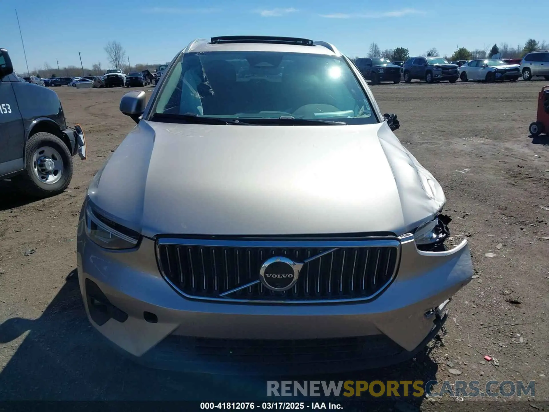 12 Photograph of a damaged car YV4L12UE3R2290695 VOLVO XC40 2024