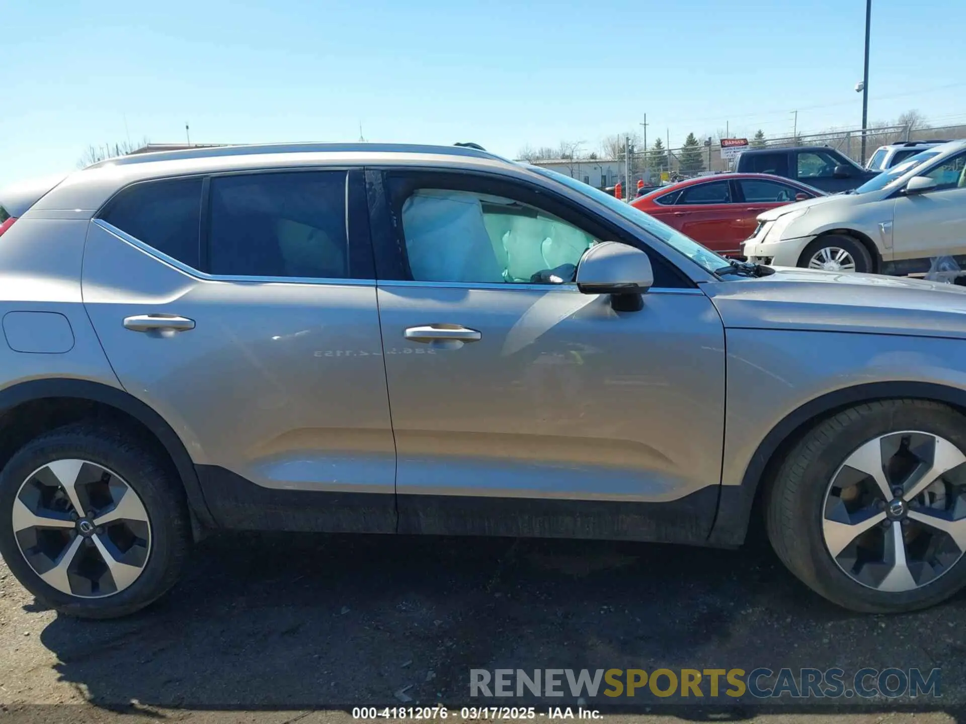 13 Photograph of a damaged car YV4L12UE3R2290695 VOLVO XC40 2024