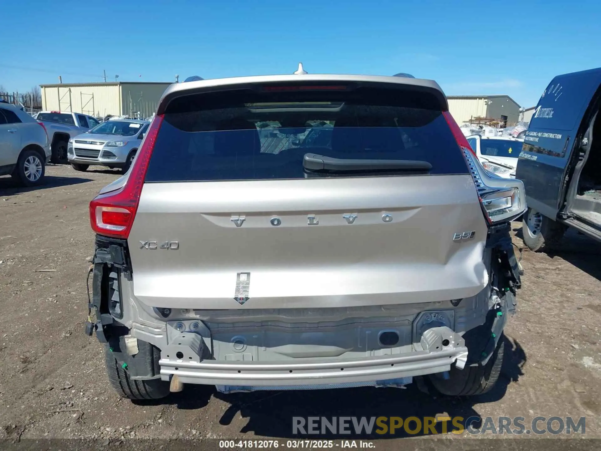 16 Photograph of a damaged car YV4L12UE3R2290695 VOLVO XC40 2024