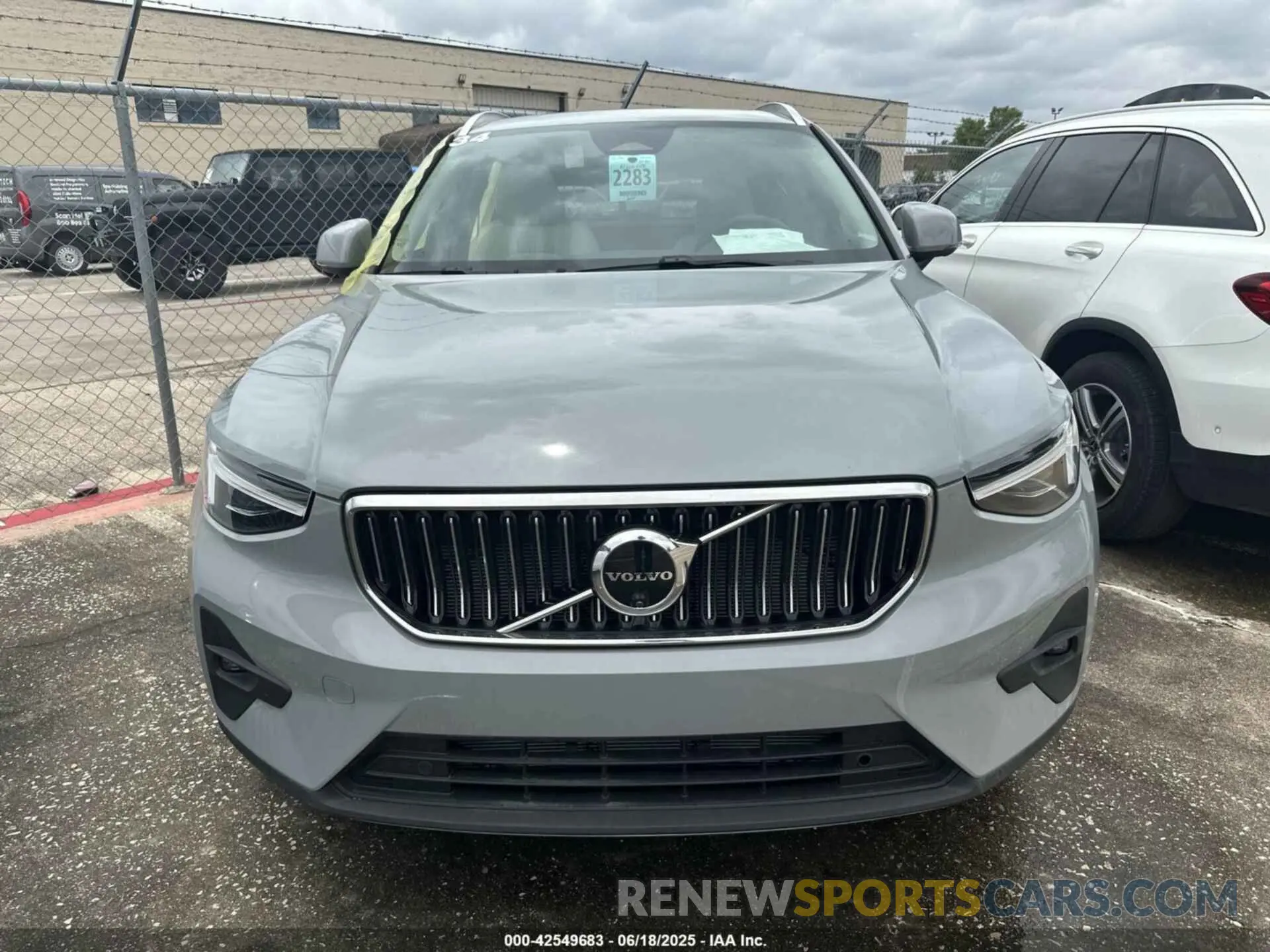 13 Photograph of a damaged car YV4L12UE6R2238137 VOLVO XC40 2024