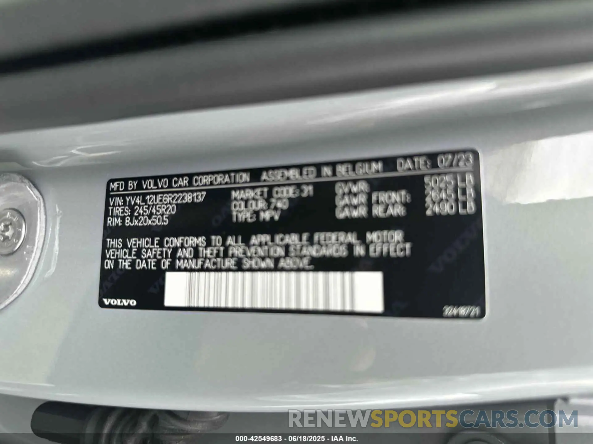 8 Photograph of a damaged car YV4L12UE6R2238137 VOLVO XC40 2024