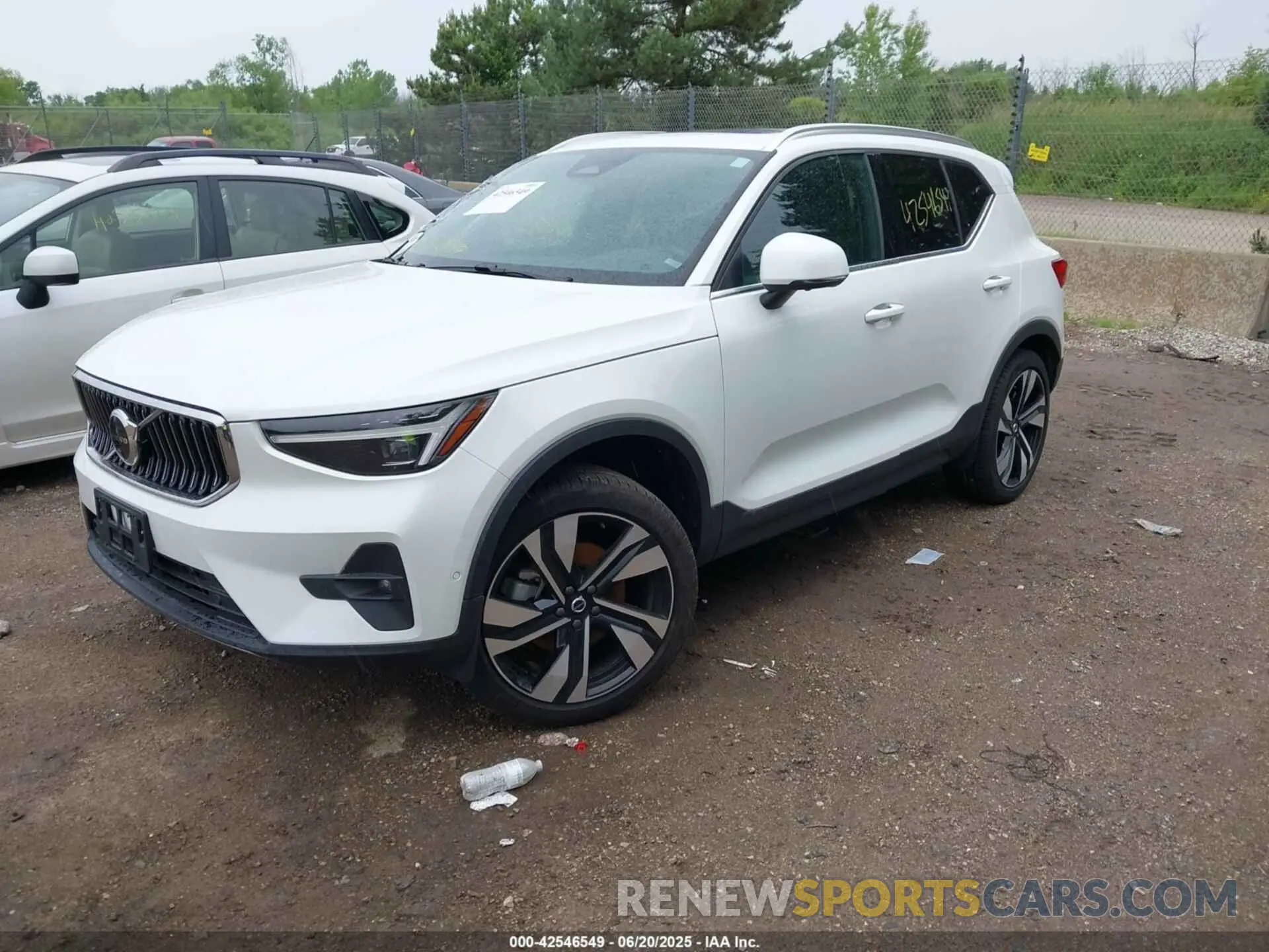2 Photograph of a damaged car YV4L12UF8R2265543 VOLVO XC40 2024