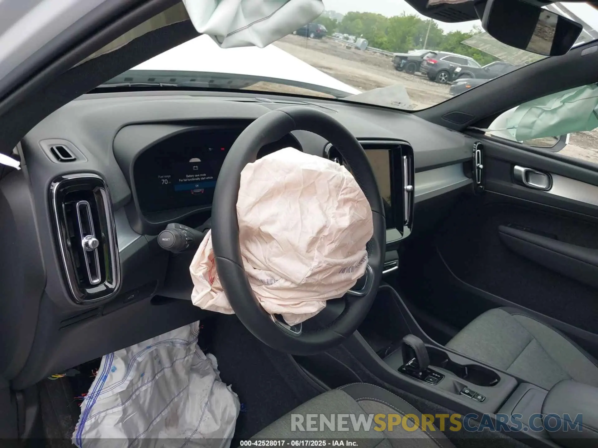 12 Photograph of a damaged car YV4L12UK3R2341795 VOLVO XC40 2024
