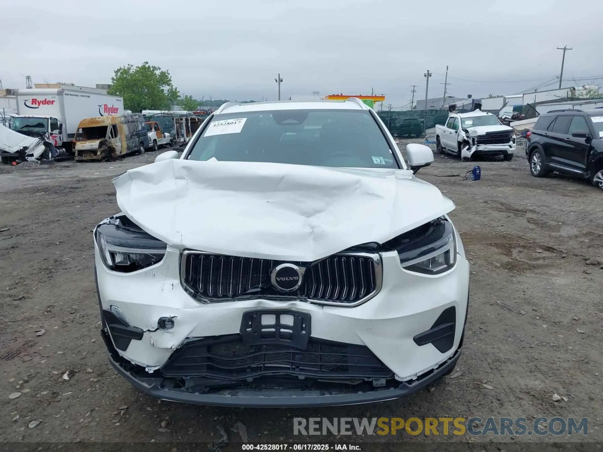 13 Photograph of a damaged car YV4L12UK3R2341795 VOLVO XC40 2024