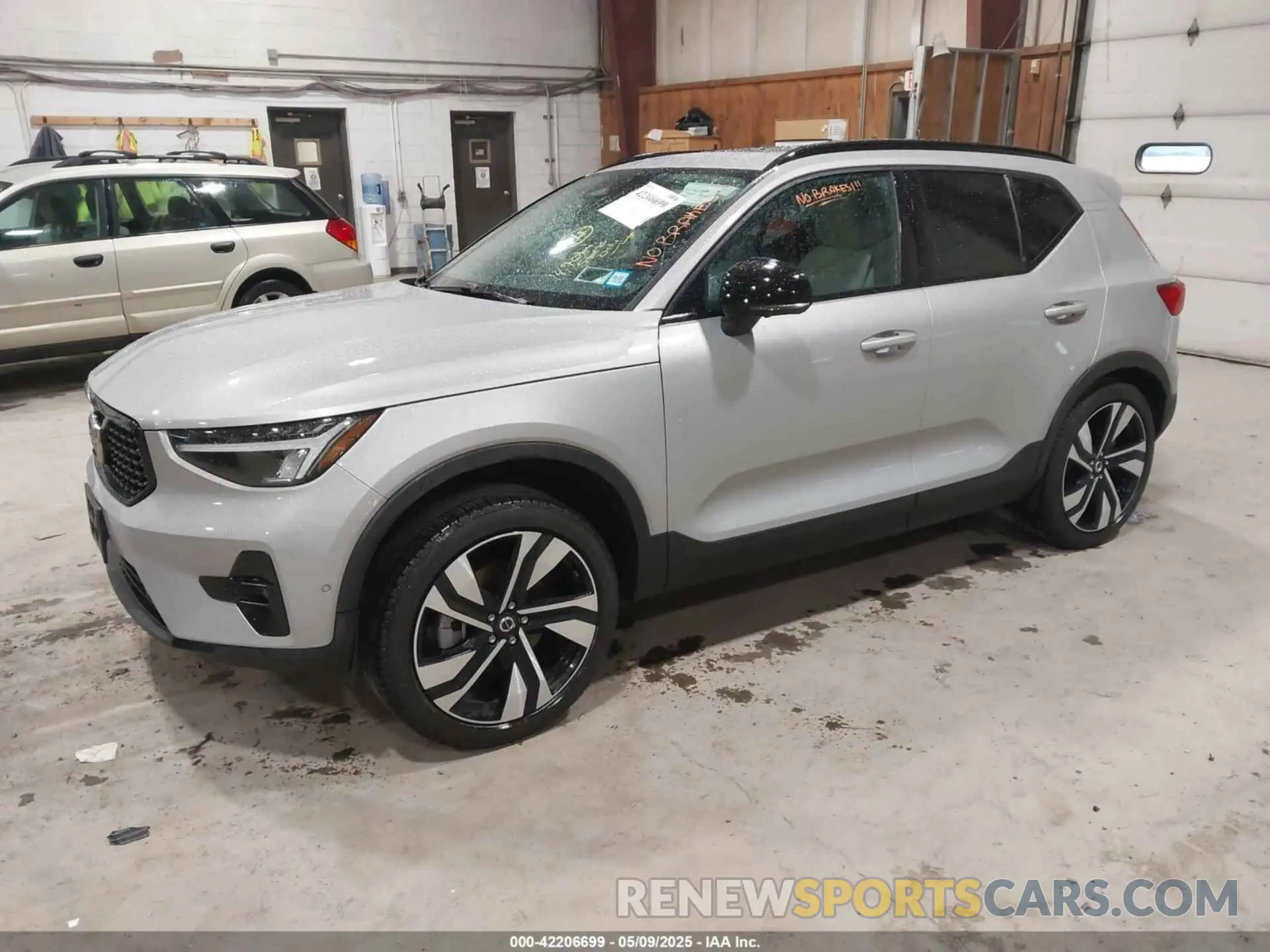 2 Photograph of a damaged car YV4L12UL0R2366601 VOLVO XC40 2024