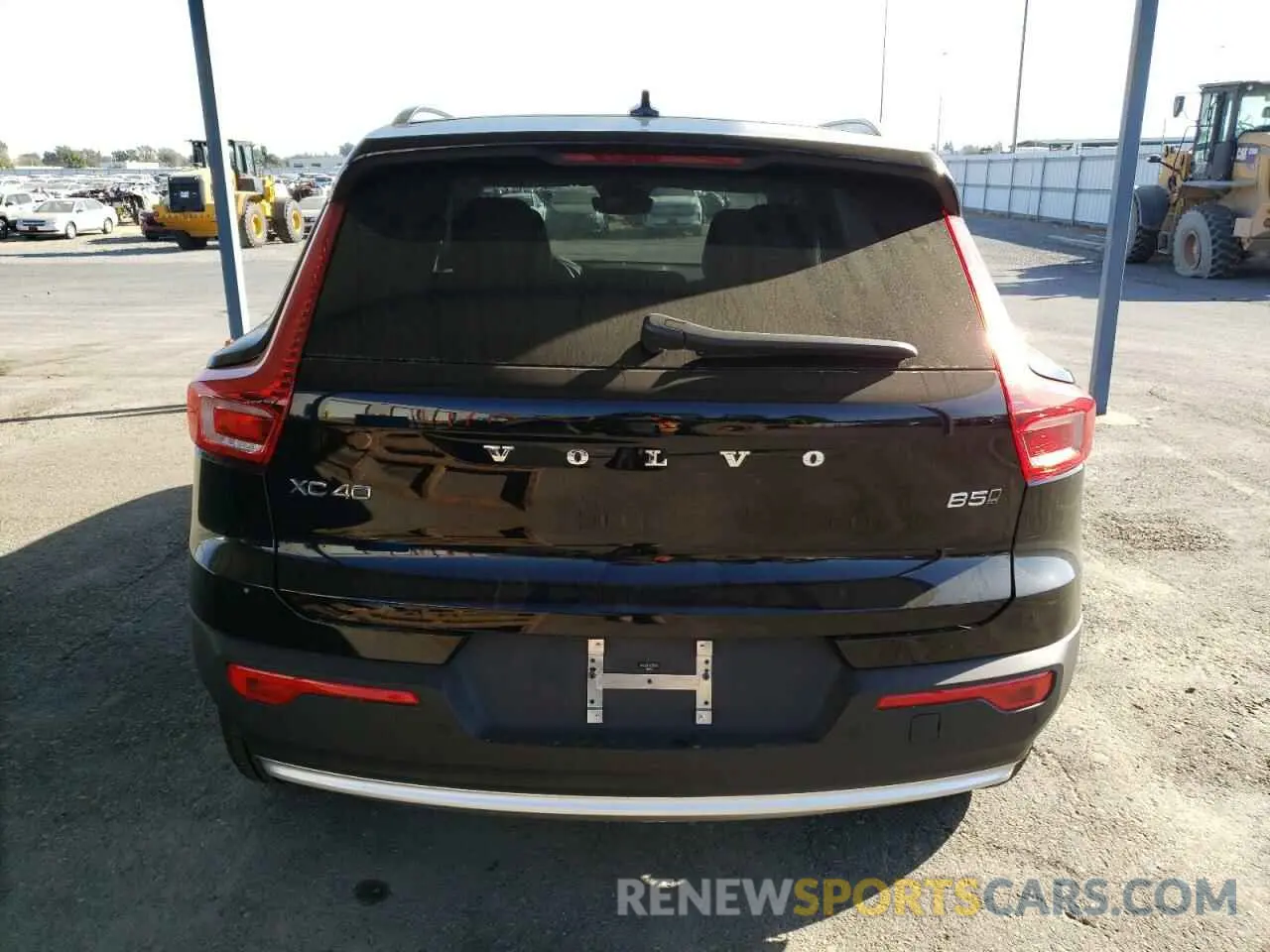 6 Photograph of a damaged car YV4L12UK1R2286540 VOLVO XC40 CORE 2024