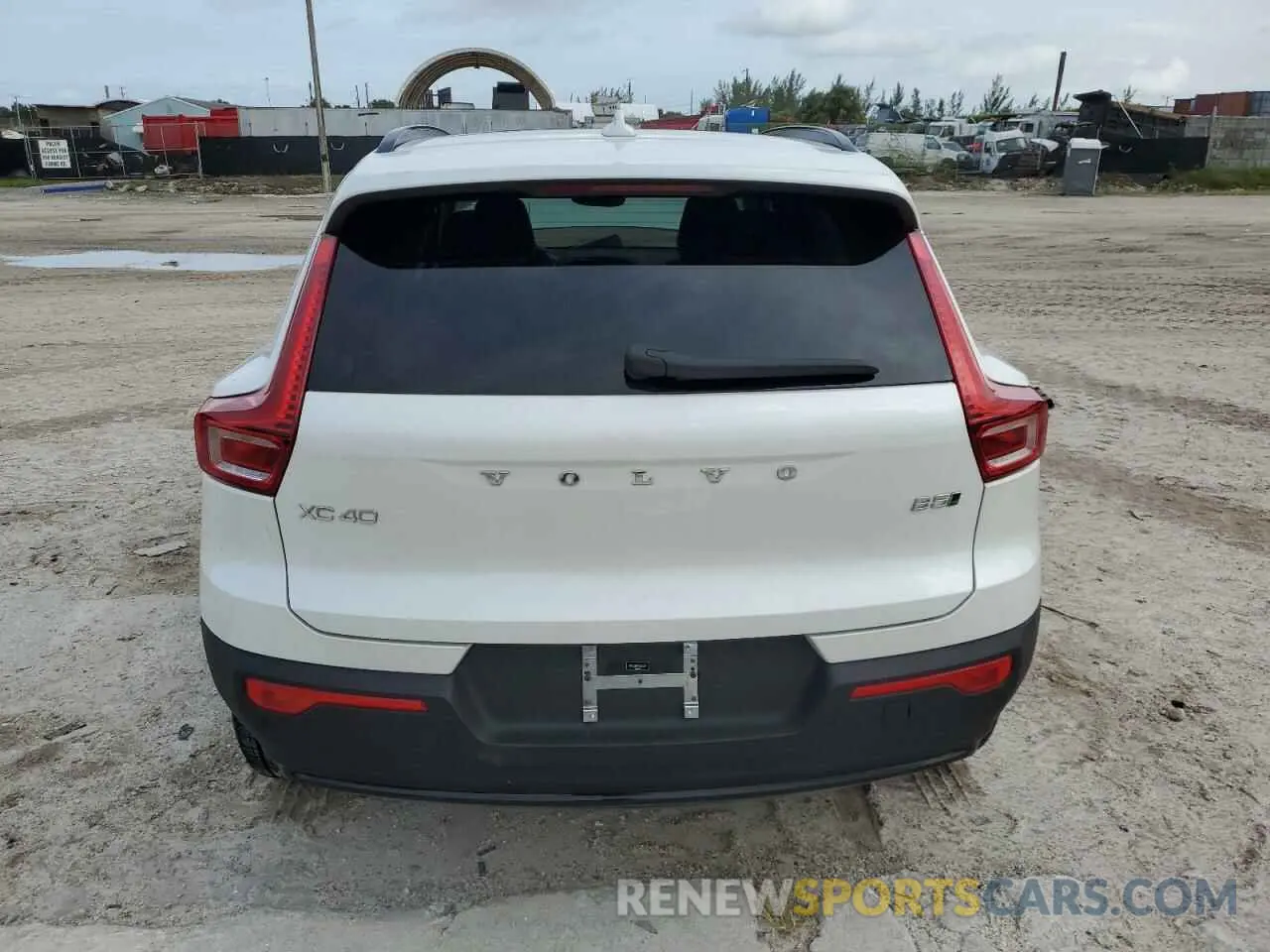 6 Photograph of a damaged car YV4L12UK1R2307578 VOLVO XC40 CORE 2024