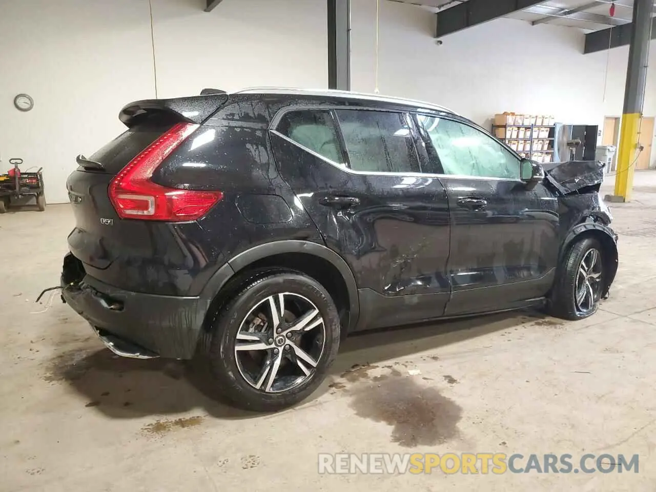 3 Photograph of a damaged car YV4L12UK1R2339088 VOLVO XC40 CORE 2024
