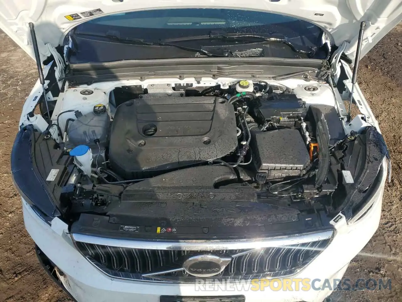 11 Photograph of a damaged car YV4L12UK4R2341885 VOLVO XC40 CORE 2024