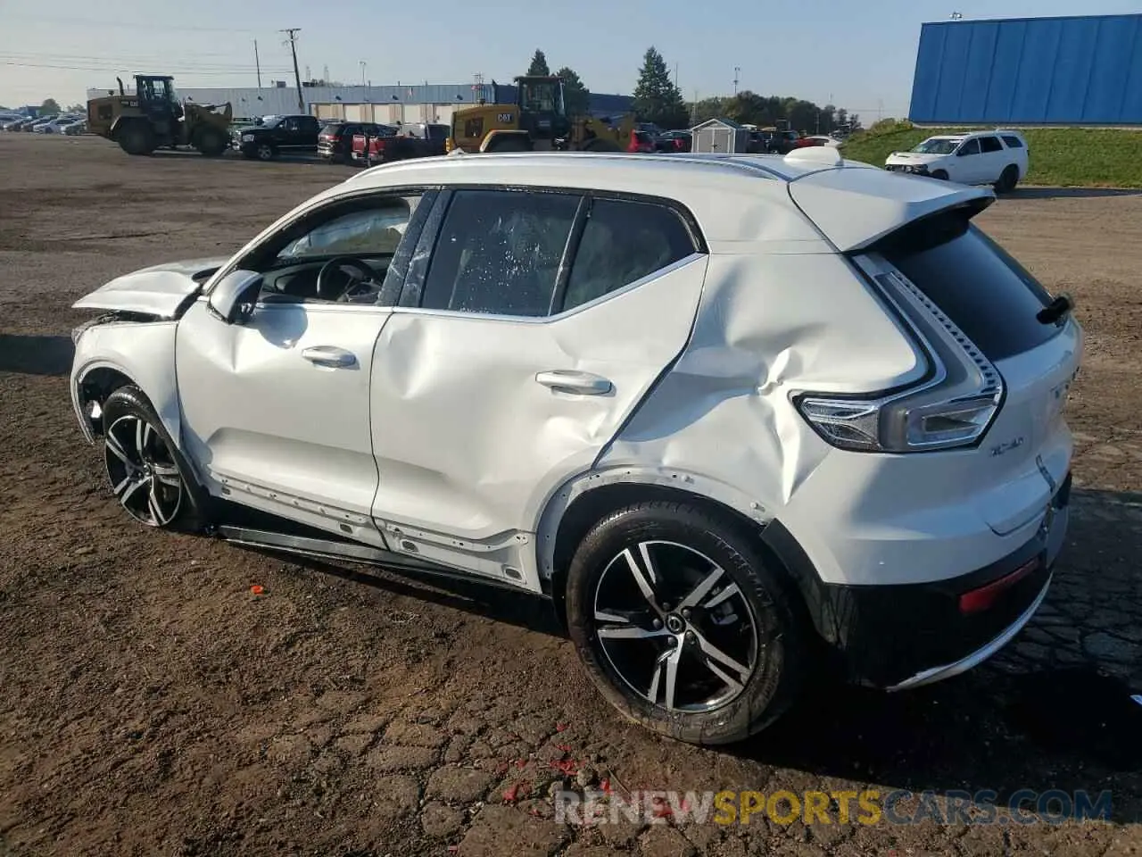2 Photograph of a damaged car YV4L12UK4R2341885 VOLVO XC40 CORE 2024