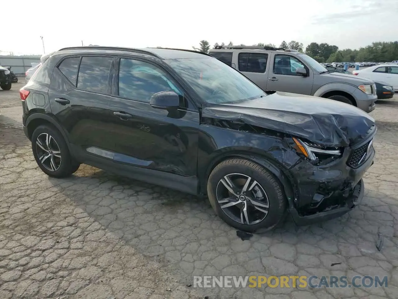 4 Photograph of a damaged car YV4L12UK5R2356380 VOLVO XC40 CORE 2024