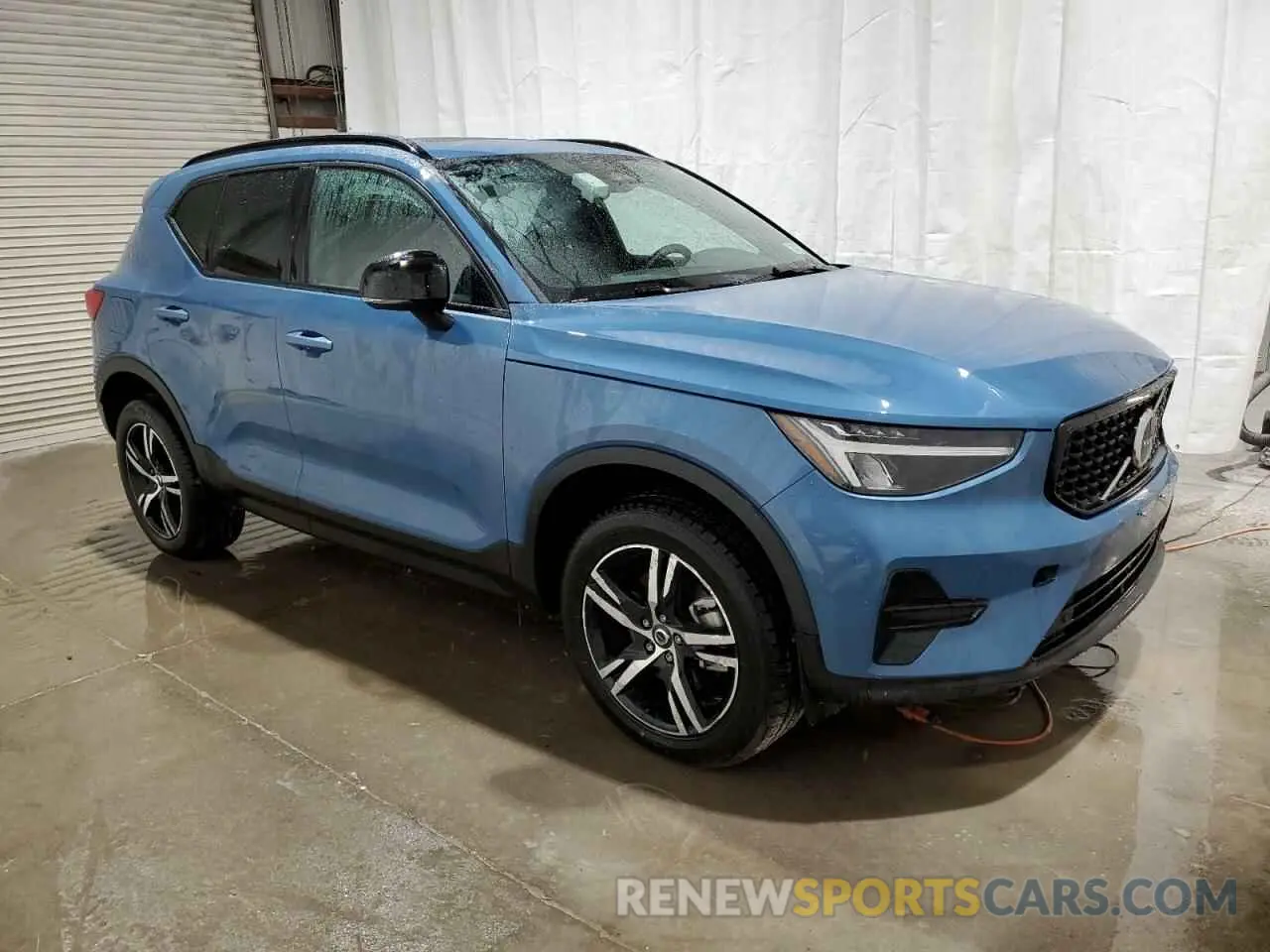 4 Photograph of a damaged car YV4L12UK6R2332296 VOLVO XC40 CORE 2024