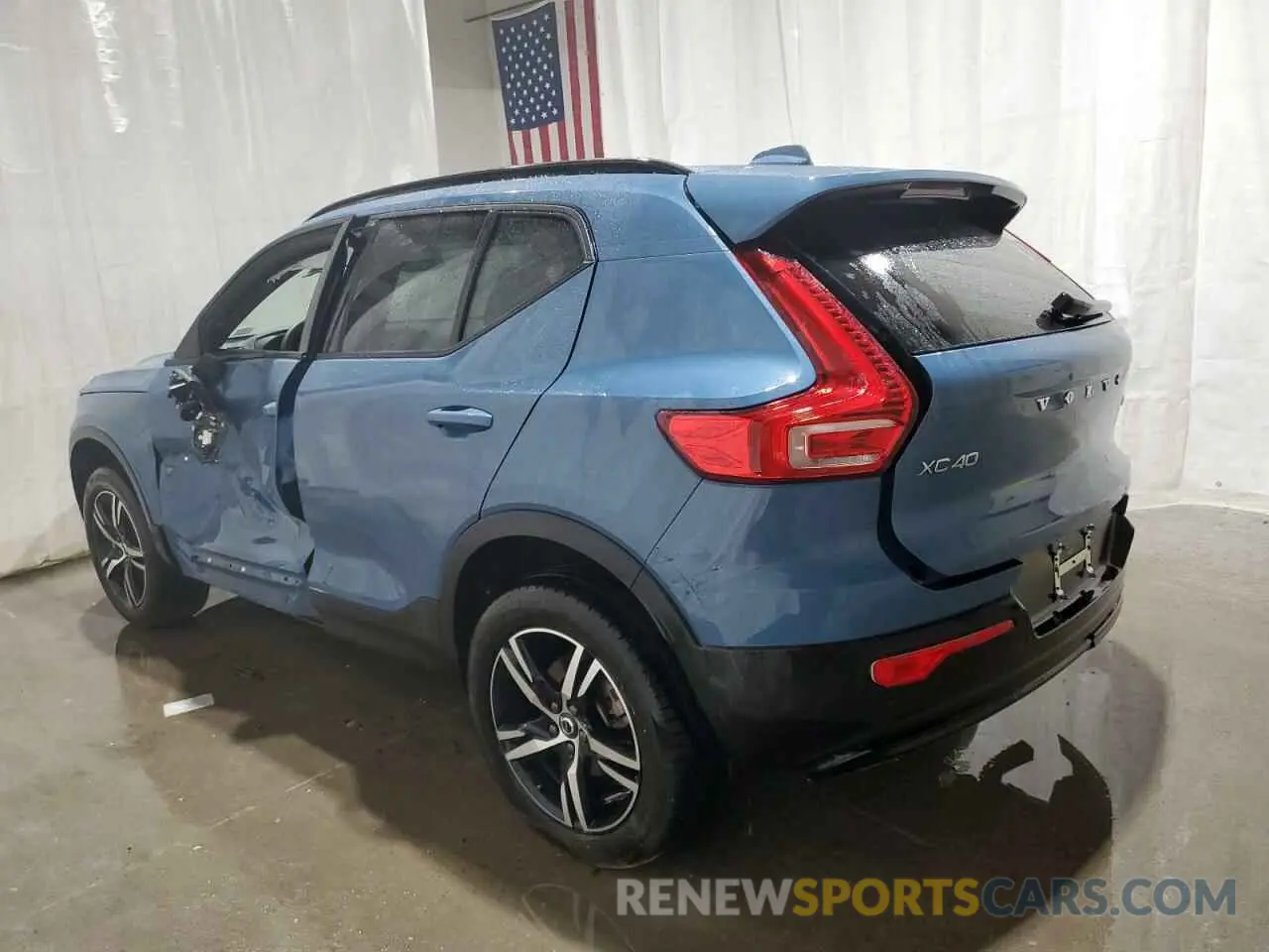 2 Photograph of a damaged car YV4L12UK7R2331125 VOLVO XC40 CORE 2024