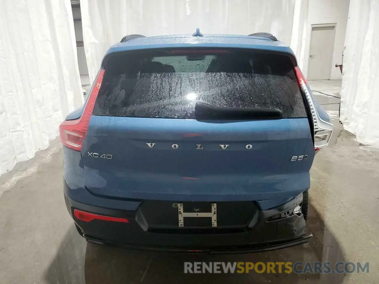 6 Photograph of a damaged car YV4L12UK7R2331125 VOLVO XC40 CORE 2024