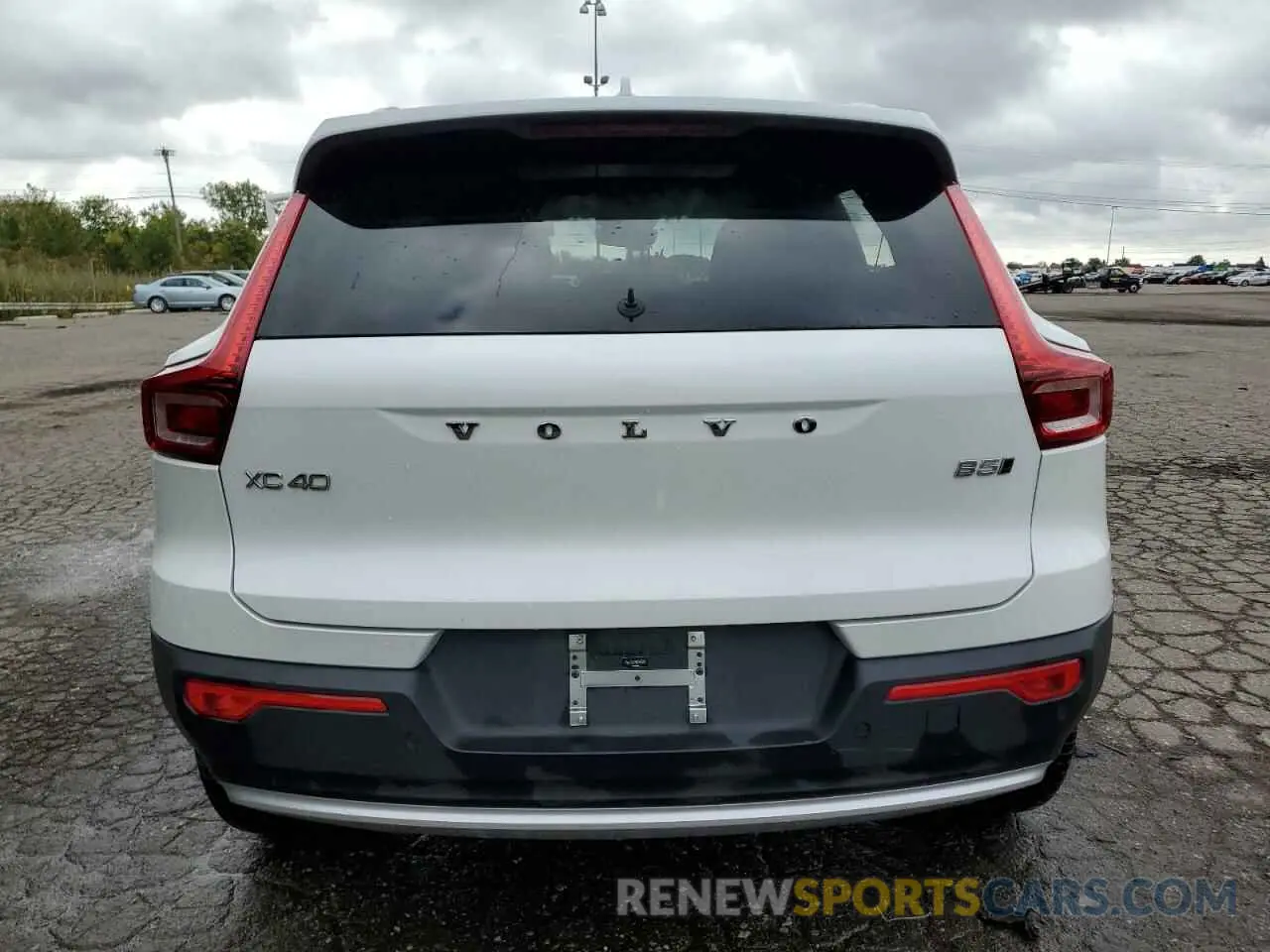 6 Photograph of a damaged car YV4L12UK9R2343051 VOLVO XC40 CORE 2024