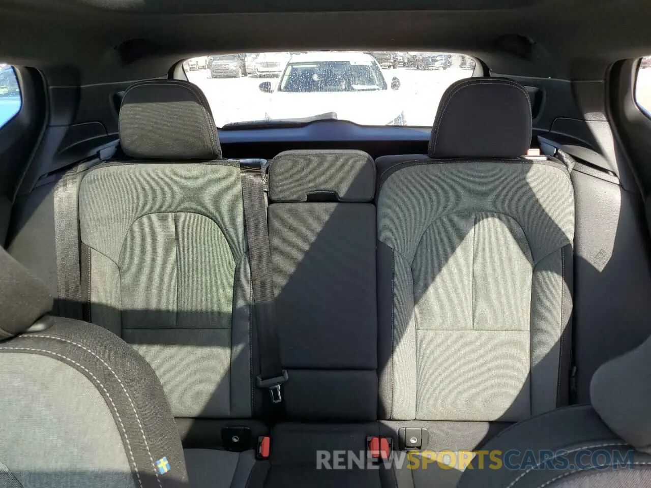 10 Photograph of a damaged car YV4L12UJ0S2472907 VOLVO XC40 CORE 2025