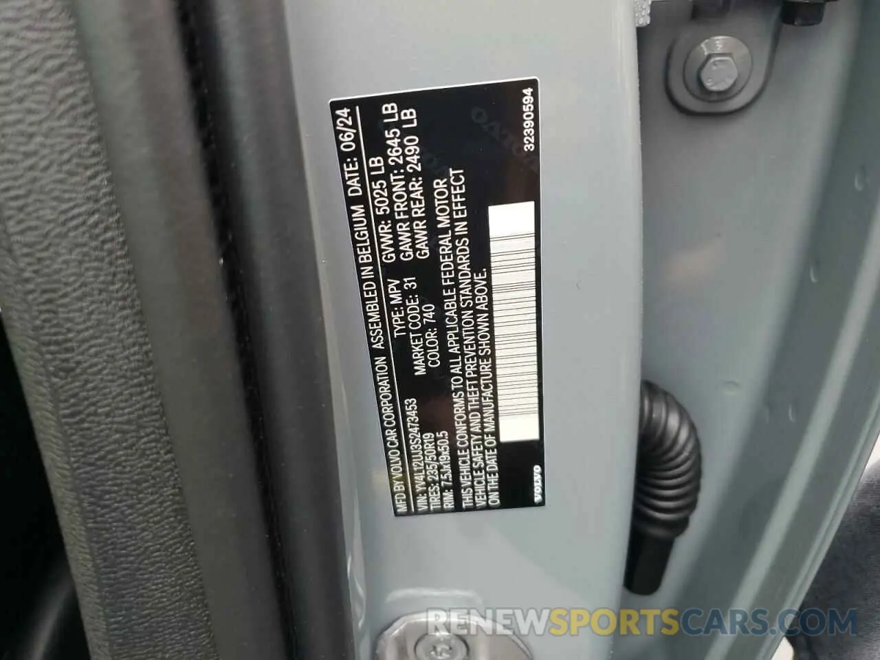 13 Photograph of a damaged car YV4L12UJ3S2473453 VOLVO XC40 CORE 2025