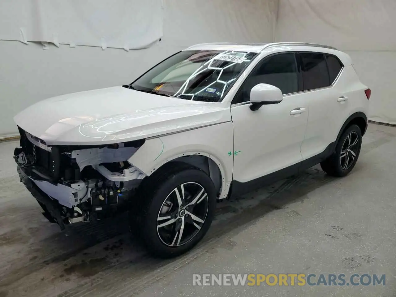 1 Photograph of a damaged car YV4L12UJ3S2473842 VOLVO XC40 CORE 2025