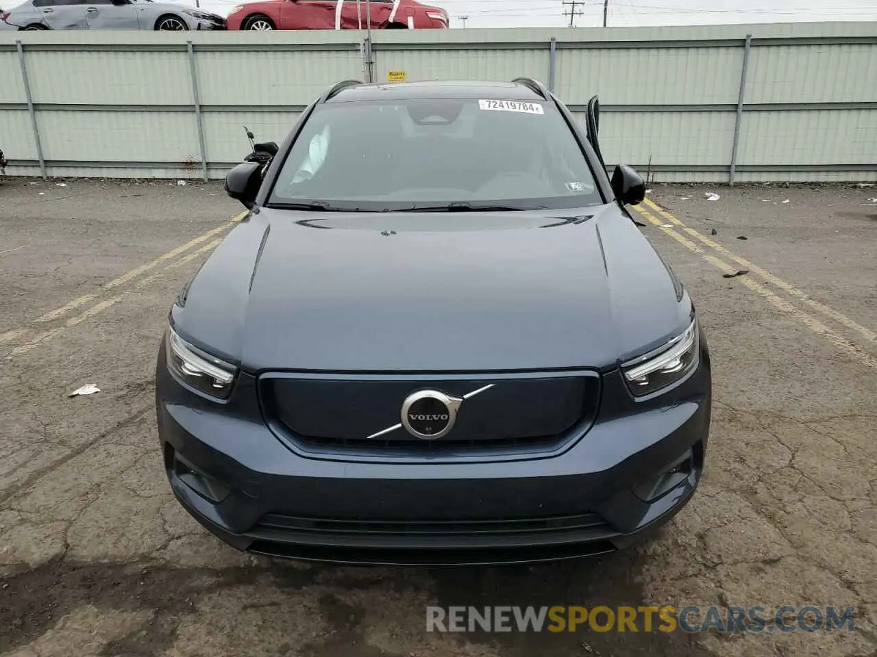 5 Photograph of a damaged car YV4ED3UBXN2749811 VOLVO XC40 P8 RE 2022