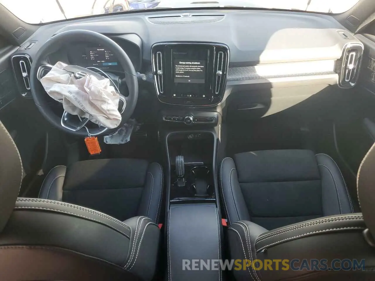 8 Photograph of a damaged car YV4ED3UR3N2640345 VOLVO XC40 P8 RE 2022