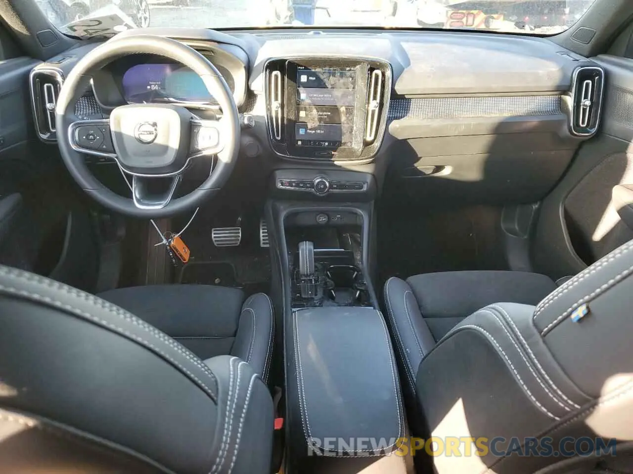 8 Photograph of a damaged car YV4ED3UR5N2676618 VOLVO XC40 P8 RE 2022