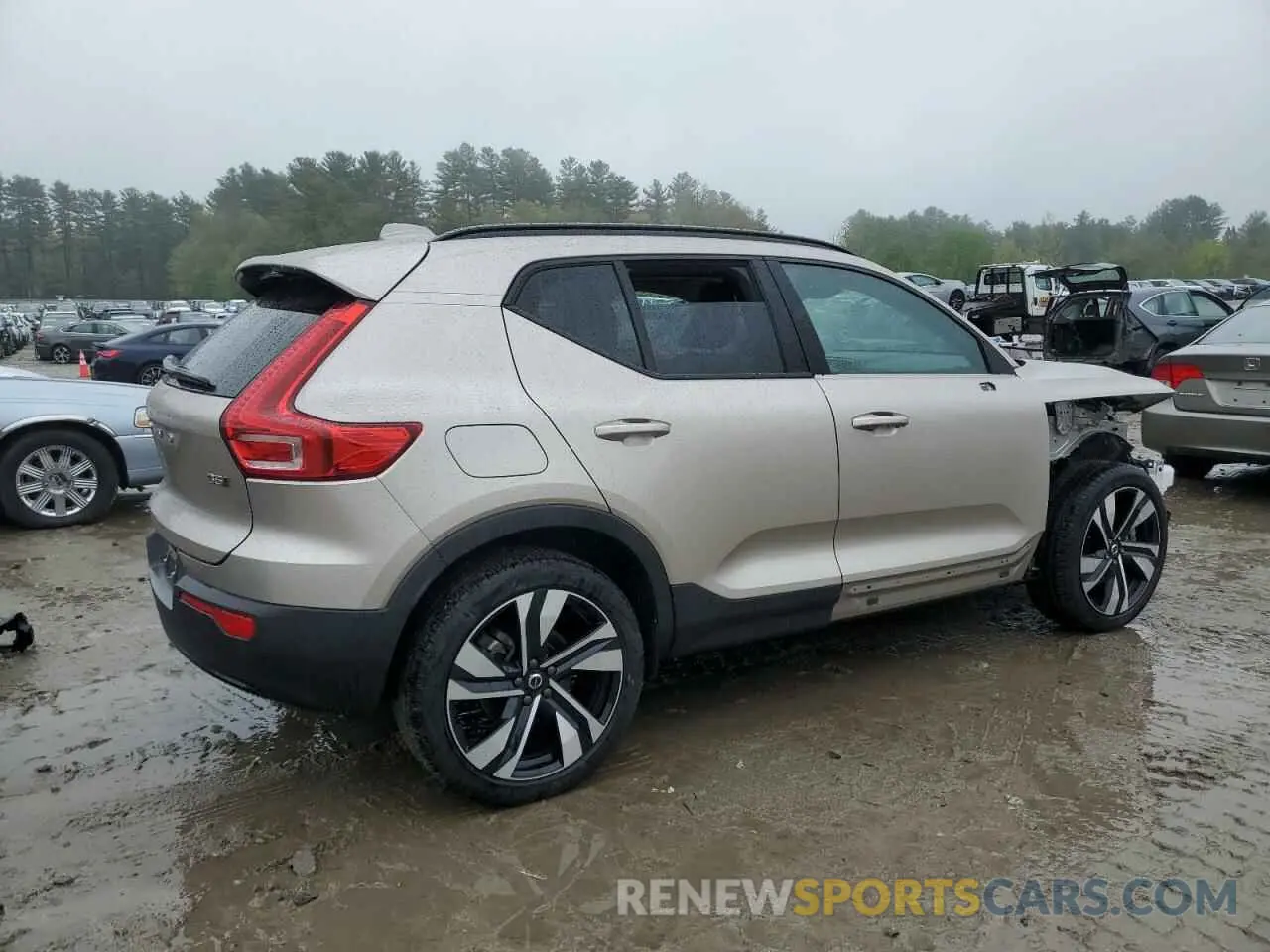 3 Photograph of a damaged car YV4L12UL1P2938143 VOLVO XC40 PLUS 2023