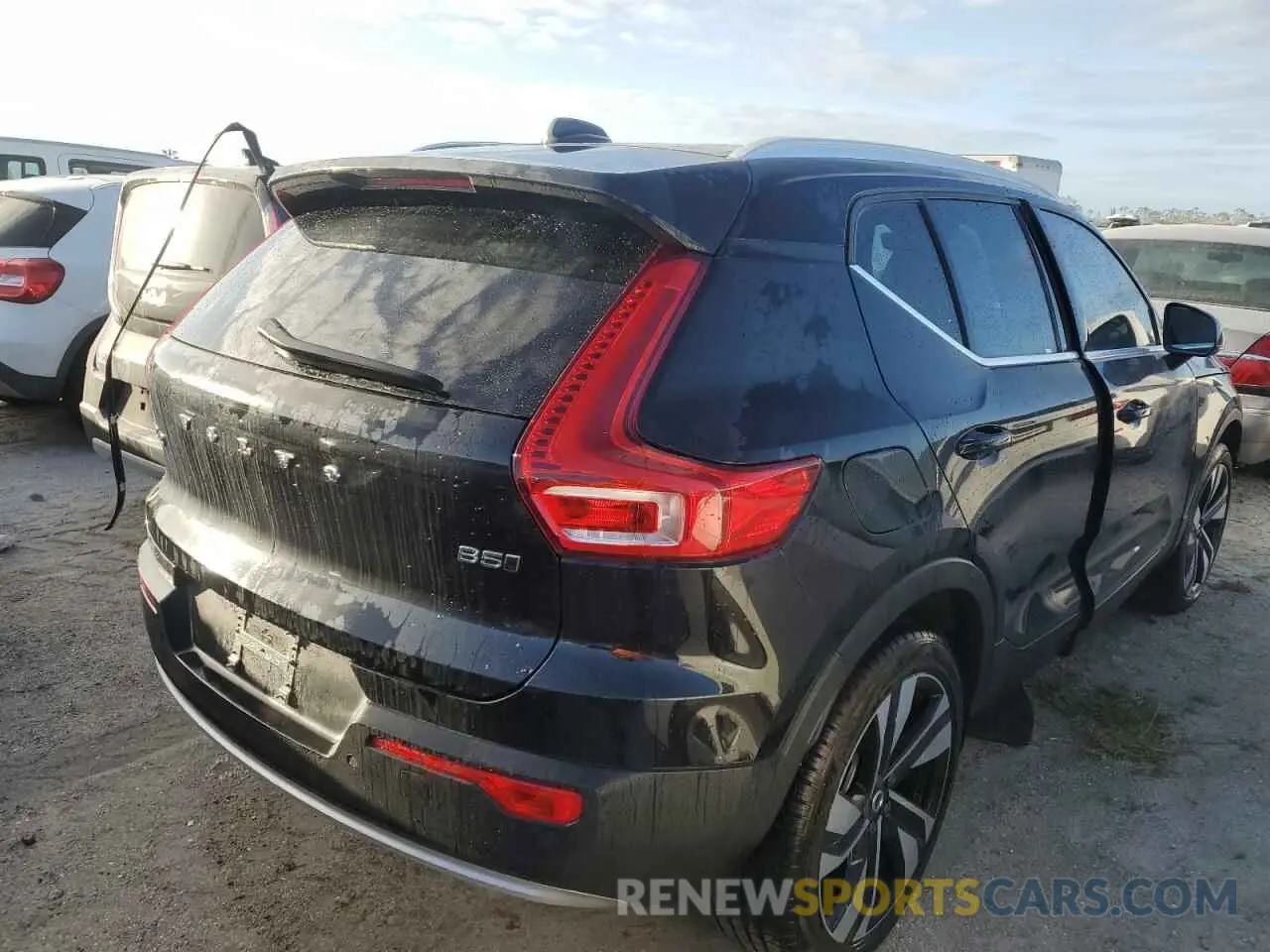 3 Photograph of a damaged car YV4L12UN4P2097100 VOLVO XC40 PLUS 2023