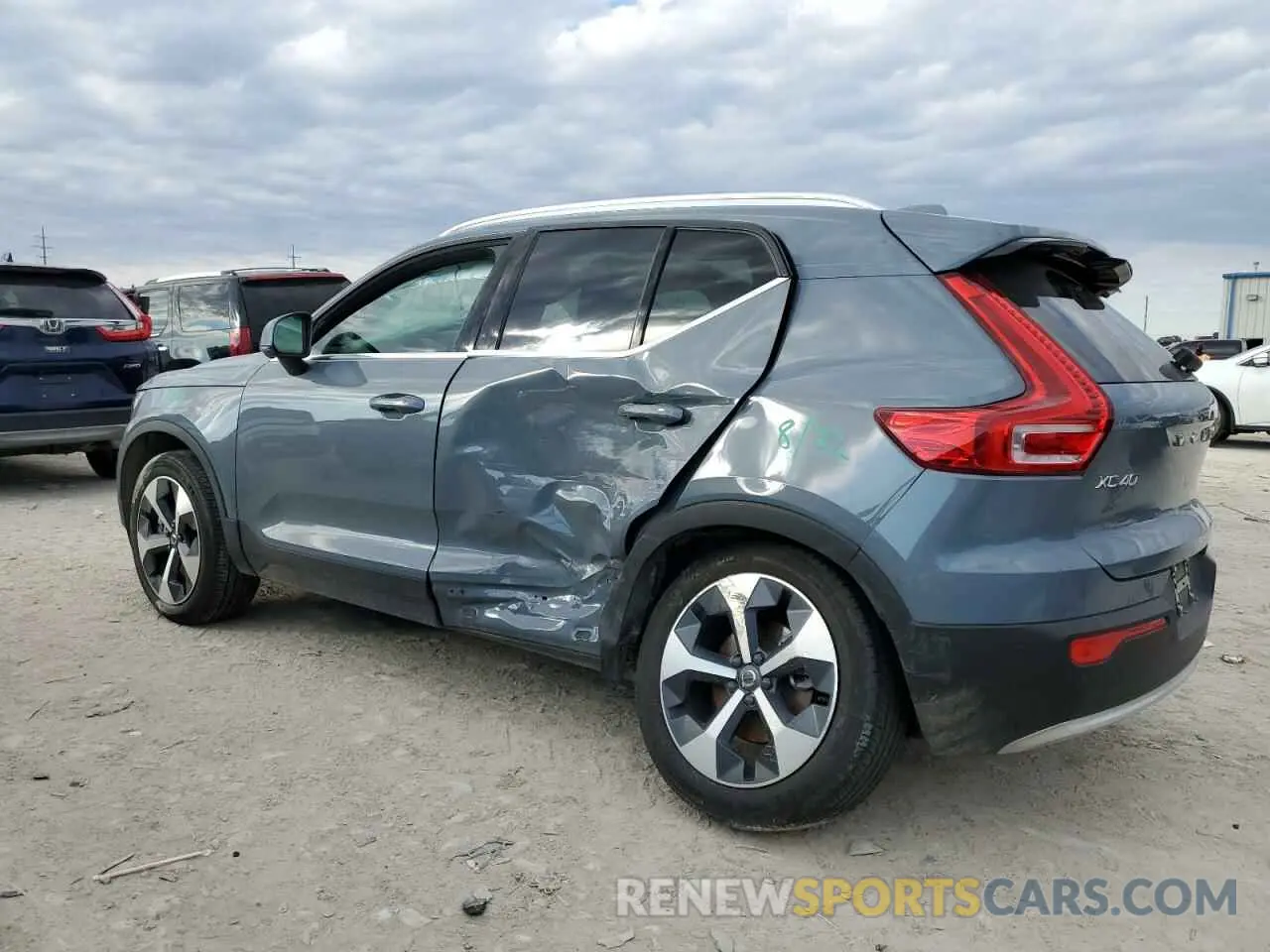 2 Photograph of a damaged car YV4L12UN5P2926949 VOLVO XC40 PLUS 2023