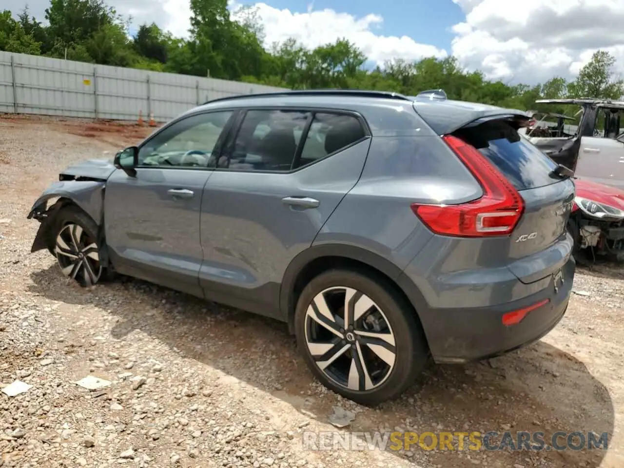 2 Photograph of a damaged car YV4L12UW1P2007040 VOLVO XC40 PLUS 2023