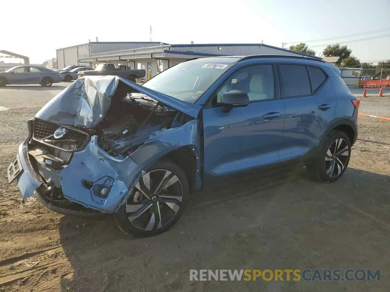 1 Photograph of a damaged car YV4L12UW1P2032763 VOLVO XC40 PLUS 2023