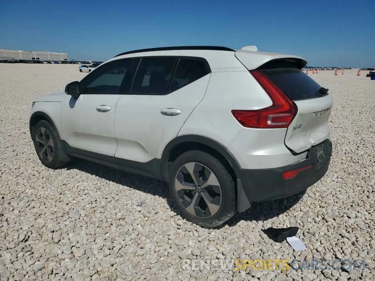 2 Photograph of a damaged car YV4L12UW1P2938640 VOLVO XC40 PLUS 2023