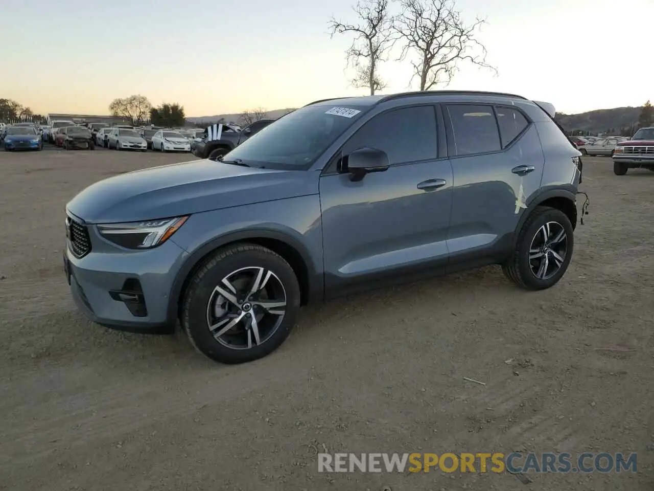 1 Photograph of a damaged car YV4L12UW4P2085974 VOLVO XC40 PLUS 2023