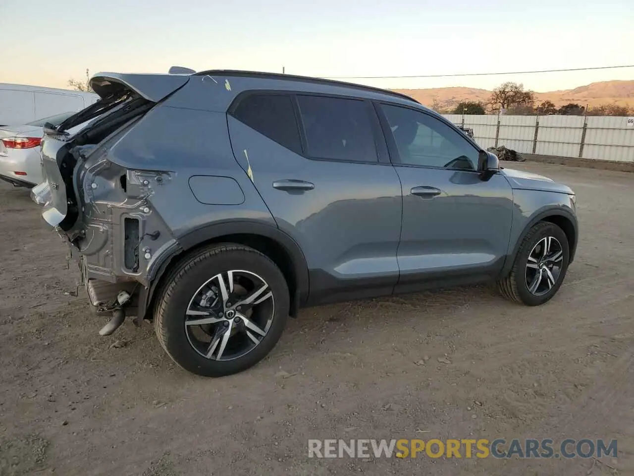 3 Photograph of a damaged car YV4L12UW4P2085974 VOLVO XC40 PLUS 2023