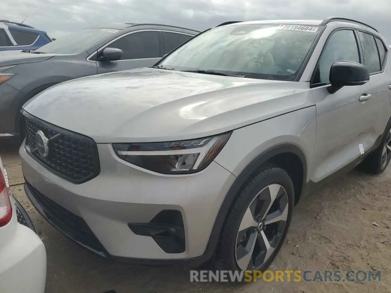 5 Photograph of a damaged car YV4L12UW6P2064530 VOLVO XC40 PLUS 2023