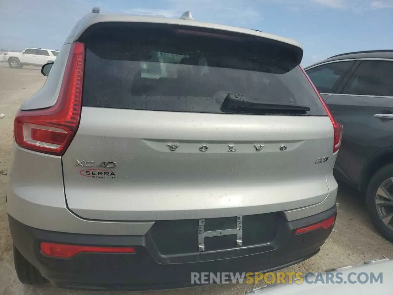 6 Photograph of a damaged car YV4L12UW6P2064530 VOLVO XC40 PLUS 2023