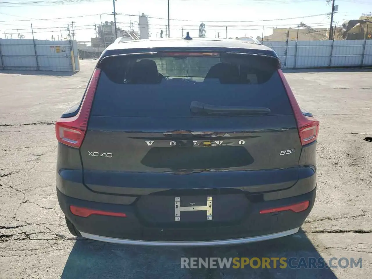 6 Photograph of a damaged car YV4L12UE0R2215081 VOLVO XC40 PLUS 2024