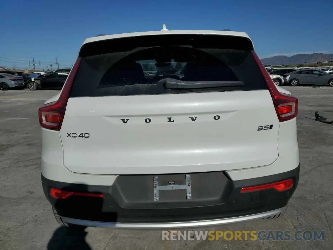 6 Photograph of a damaged car YV4L12UE2R2343984 VOLVO XC40 PLUS 2024