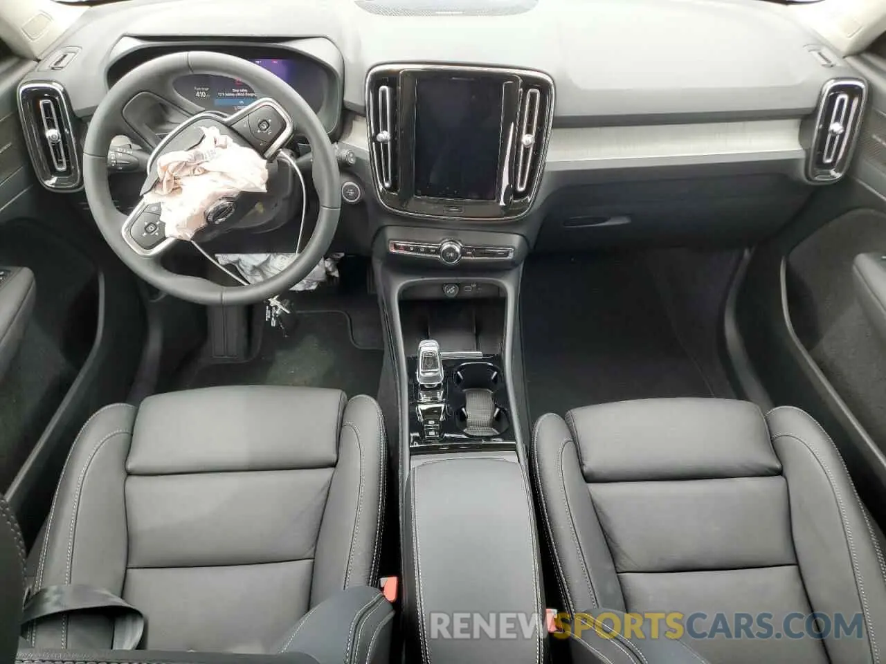 8 Photograph of a damaged car YV4L12UE4R2366179 VOLVO XC40 PLUS 2024