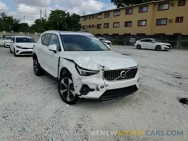 13 Photograph of a damaged car YV4L12UE7R2283166 VOLVO XC40 PLUS 2024