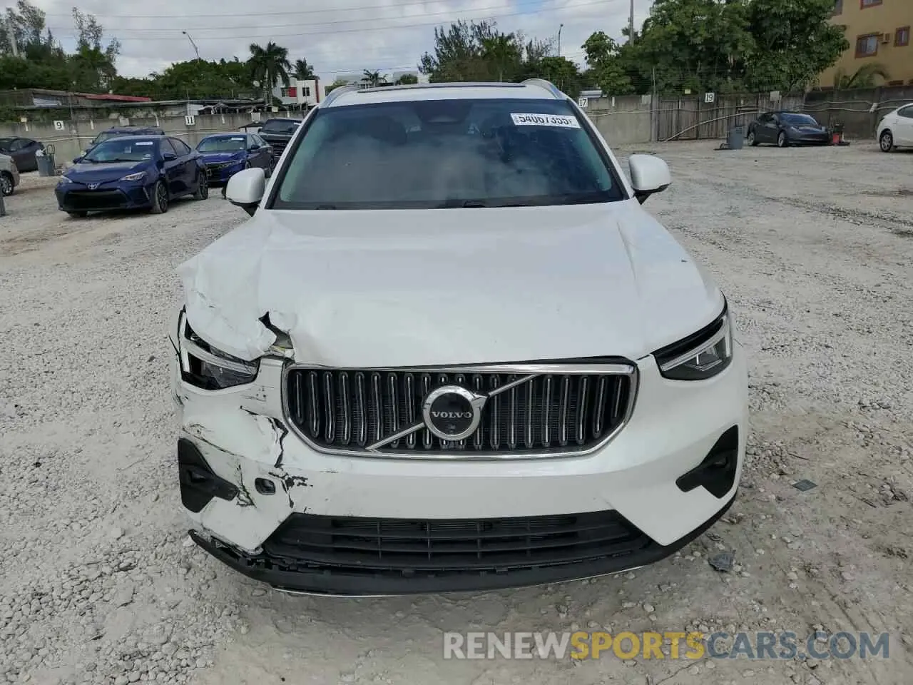 5 Photograph of a damaged car YV4L12UE7R2283166 VOLVO XC40 PLUS 2024