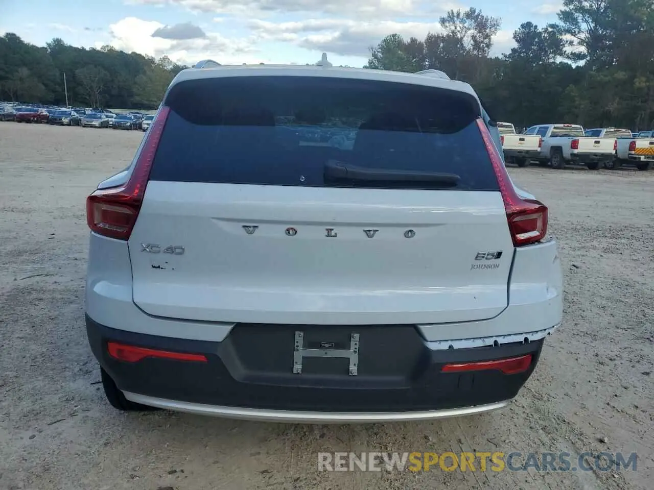 6 Photograph of a damaged car YV4L12UE8R2261497 VOLVO XC40 PLUS 2024