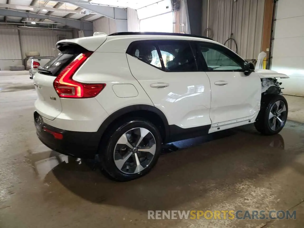 3 Photograph of a damaged car YV4L12UL2R2349606 VOLVO XC40 PLUS 2024