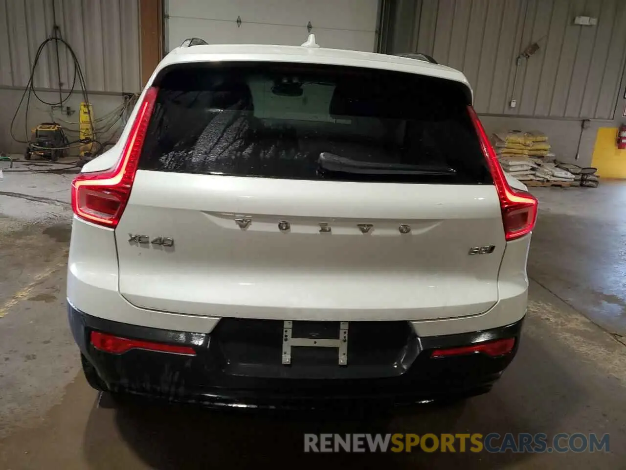 6 Photograph of a damaged car YV4L12UL2R2349606 VOLVO XC40 PLUS 2024