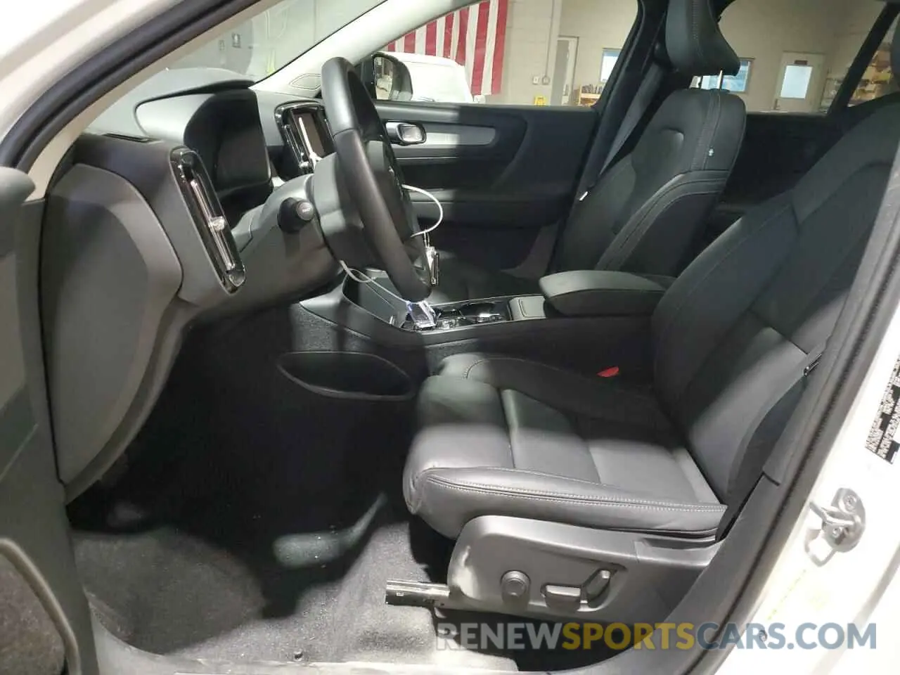 7 Photograph of a damaged car YV4L12UL2R2349606 VOLVO XC40 PLUS 2024