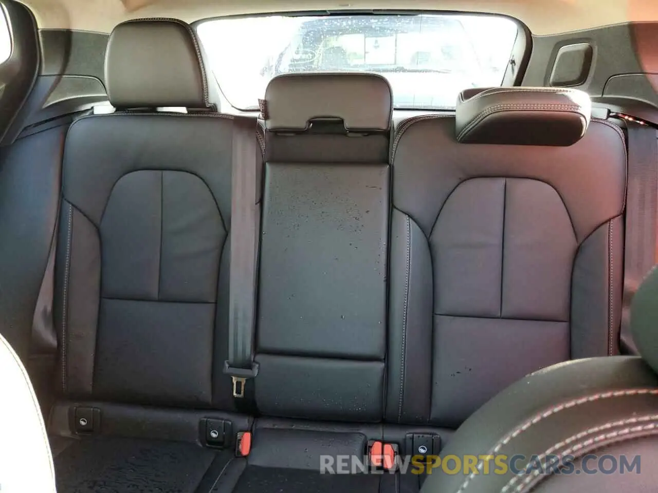 10 Photograph of a damaged car YV4L12UL5R2202695 VOLVO XC40 PLUS 2024