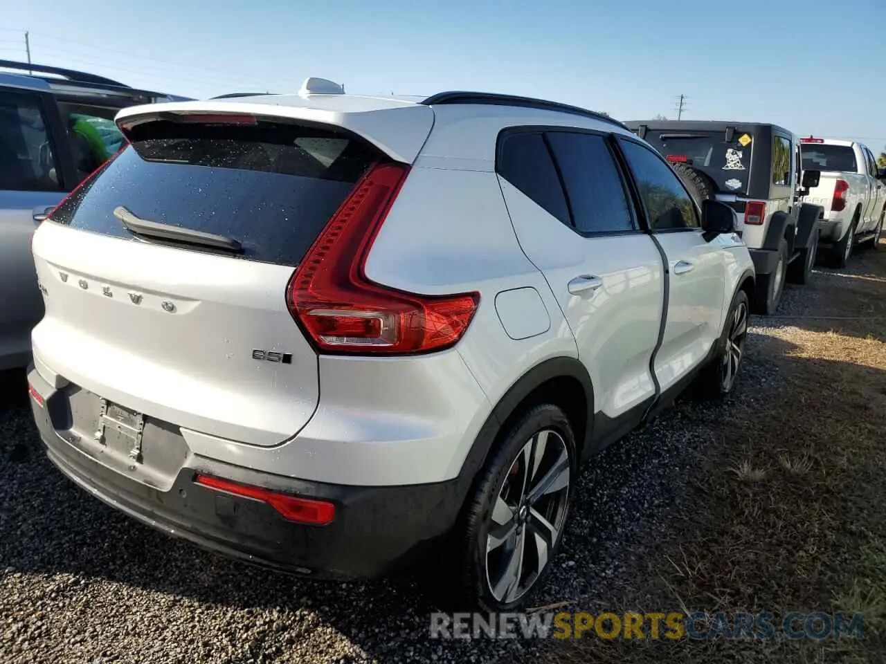 3 Photograph of a damaged car YV4L12UL5R2202695 VOLVO XC40 PLUS 2024