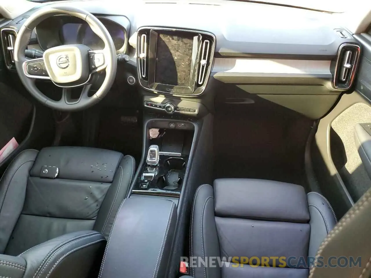 8 Photograph of a damaged car YV4L12UL5R2202695 VOLVO XC40 PLUS 2024
