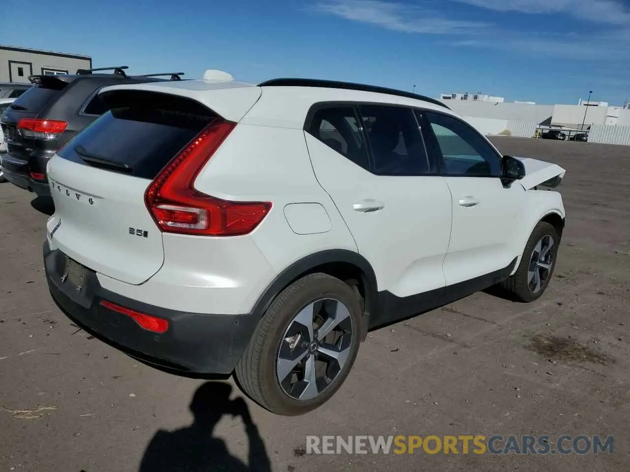 3 Photograph of a damaged car YV4L12UL8R2341509 VOLVO XC40 PLUS 2024