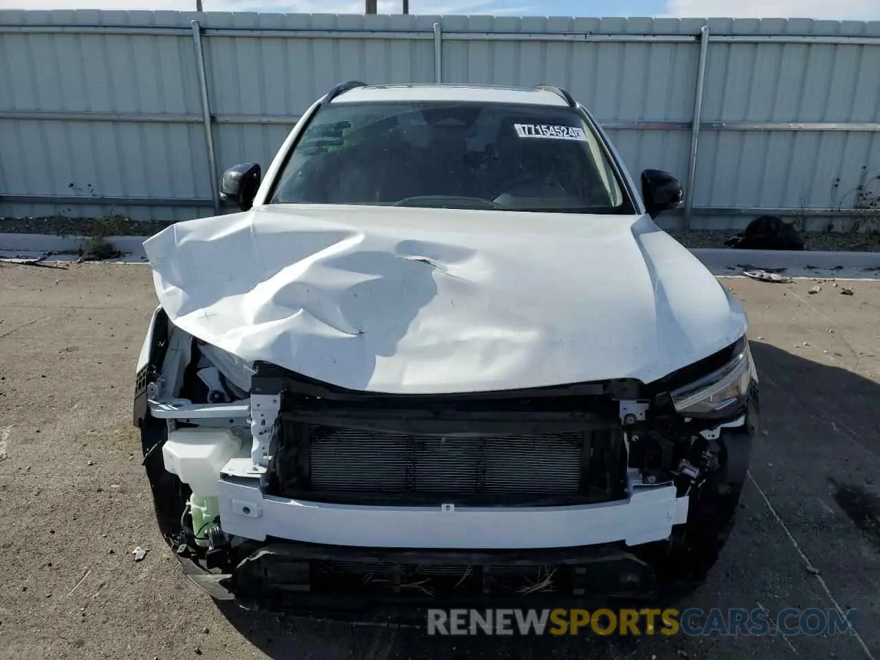 5 Photograph of a damaged car YV4L12UL8R2341509 VOLVO XC40 PLUS 2024